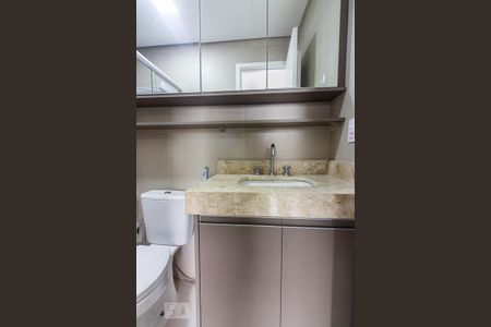 Studio para alugar com 32m², 1 quarto e 1 vaga Studio para alugar com 32m², 1 quarto e 1 vagaBanheiro