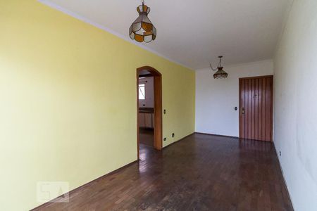 Apartamento para alugar com 75m², 2 quartos e 1 vagaSala