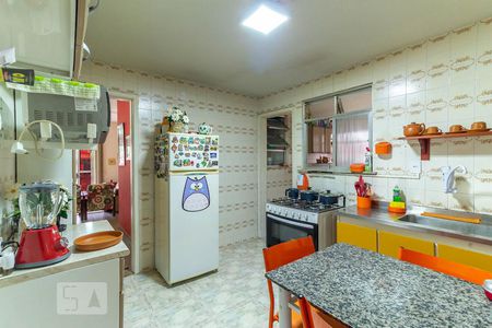 Apartamento à venda com 80m², 2 quartos e 1 vagaCozinha