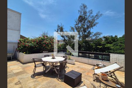 Varanda de apartamento à venda com 4 quartos, 270m² em Recreio dos Bandeirantes, Rio de Janeiro
