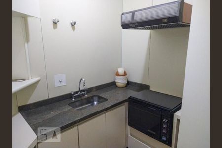 Cozinha de apartamento para alugar com 1 quarto, 50m² em Jardim Paulista, São Paulo