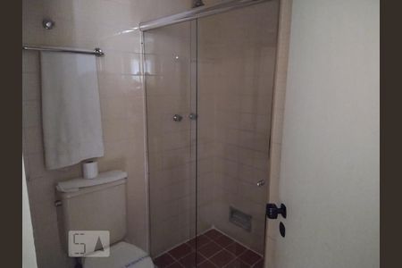 Banheiro de apartamento para alugar com 1 quarto, 50m² em Jardim Paulista, São Paulo