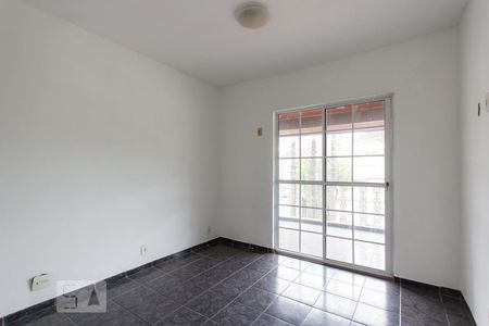 Casa de condomínio à venda com 240m², 5 quartos e 2 vagas Casa de condomínio à venda com 240m², 5 quartos e 2 vagasQuarto 3 (2º andar)