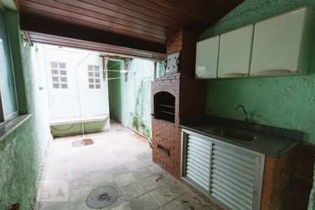 Casa de condomínio à venda com 240m², 5 quartos e 2 vagas Casa de condomínio à venda com 240m², 5 quartos e 2 vagasVaranda Gourmet (1º andar)