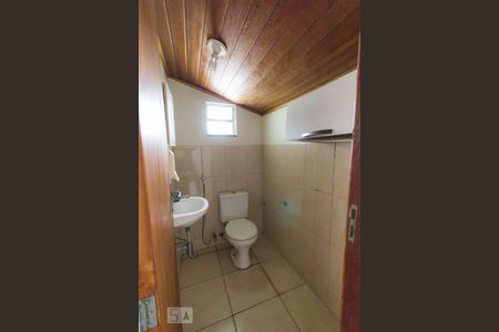 Casa de condomínio à venda com 240m², 5 quartos e 2 vagas Casa de condomínio à venda com 240m², 5 quartos e 2 vagasLavabo (3º andar)