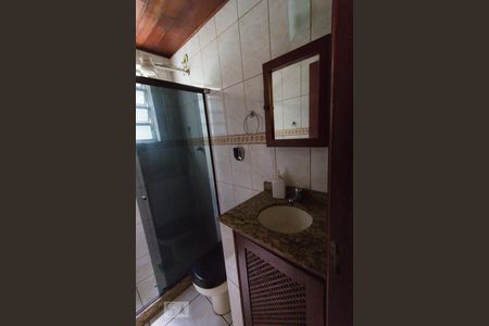 Banheiro Social 1 (1º andar) de casa de condomínio à venda com 5 quartos, 240m² em Pechincha, Rio de Janeiro