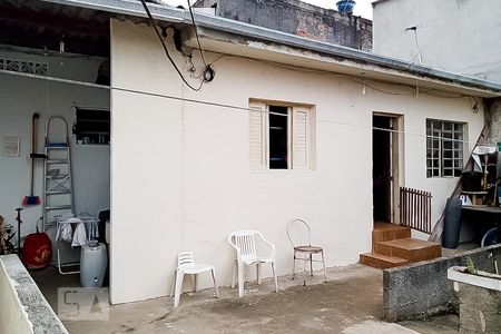 Quintal / Área de Serviço de casa à venda com 3 quartos, 120m² em Vila Inglesa, São Paulo