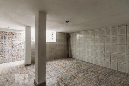 Casa para alugar com 228m², 4 quartos e 1 vagaPorão