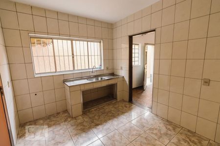 Casa para alugar com 228m², 4 quartos e 1 vagaCozinha