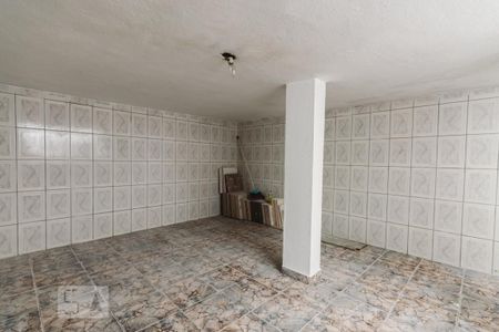 Casa para alugar com 228m², 4 quartos e 1 vagaPorão