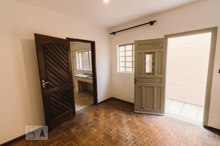 Sala de casa à venda com 4 quartos, 228m² em Vila Pereira Cerca, São Paulo