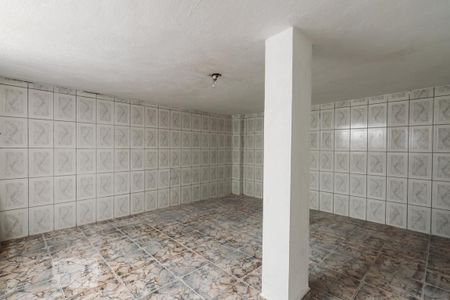 Casa para alugar com 228m², 4 quartos e 1 vagaPorão