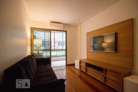 Sala de apartamento para alugar com 3 quartos, 92m² em Recreio dos Bandeirantes, Rio de Janeiro