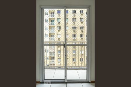 Sala de apartamento para alugar com 2 quartos, 50m² em Vista Alegre, Rio de Janeiro