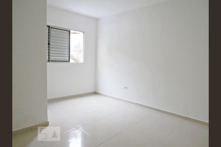 Quarto Suíte de casa para alugar com 2 quartos, 70m² em Vila Mazzei, São Paulo