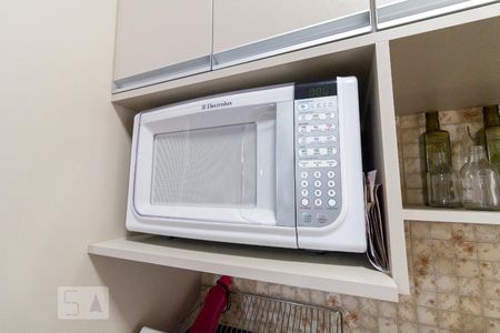 Apartamento à venda com 79m², 3 quartos e 2 vagasCozinha - microondas