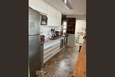 Apartamento à venda com 100m², 2 quartos e 1 vagaCozinha