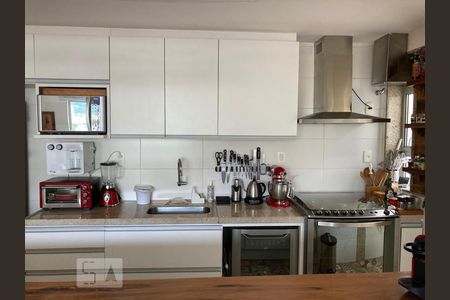 Apartamento à venda com 100m², 2 quartos e 1 vagaCozinha