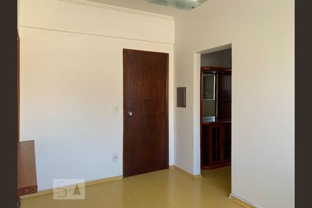 Sala de apartamento à venda com 1 quarto, 48m² em Vila Itapura, Campinas