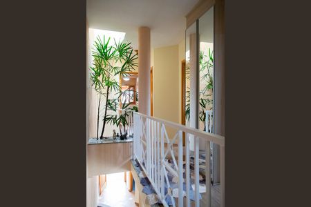 Casa à venda com 230m², 4 quartos e 4 vagasHALL SUPERIOR