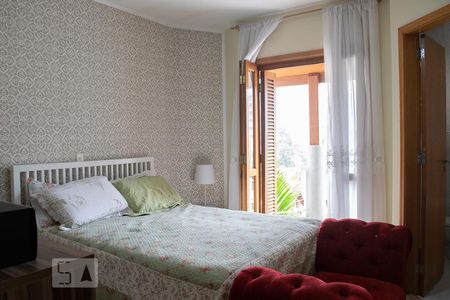 Casa à venda com 230m², 4 quartos e 4 vagasQUARTO 4 SUITE