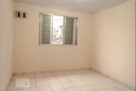 Quarto 1 de casa para alugar com 2 quartos, 60m² em Parque Sao Lucas, São Paulo