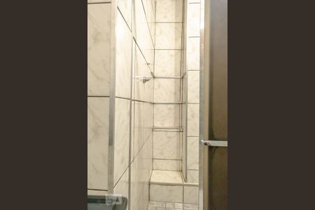 Casa para alugar com 60m², 2 quartos e 1 vaga Casa para alugar com 60m², 2 quartos e 1 vagaBanheiro