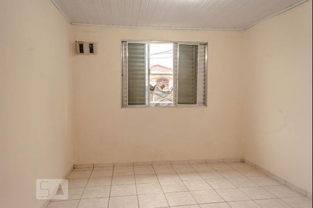 Quarto 1 de casa para alugar com 2 quartos, 60m² em Parque Sao Lucas, São Paulo