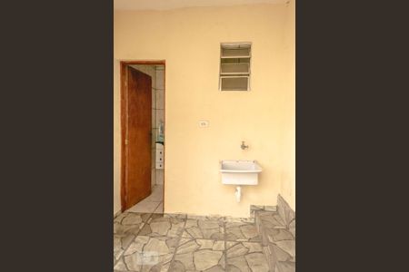 Casa para alugar com 60m², 2 quartos e 1 vaga Casa para alugar com 60m², 2 quartos e 1 vagaÁrea de Serviço