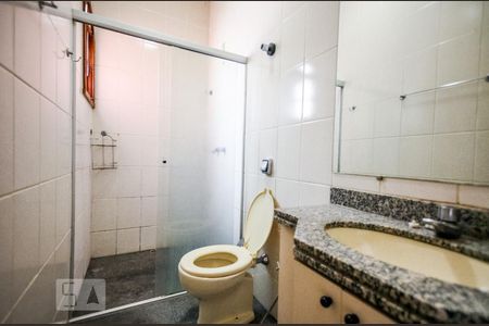 Casa à venda com 180m², 4 quartos e 2 vagas Casa à venda com 180m², 4 quartos e 2 vagasSuíte 1