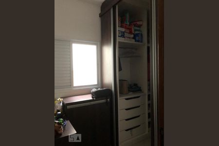Apartamento à venda com 152m², 3 quartos e 2 vagas Apartamento à venda com 152m², 3 quartos e 2 vagasCloset