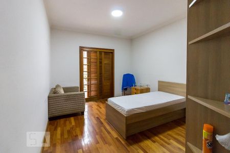 Casa para alugar com 380m², 4 quartos e 4 vagasQuarto 2 suíte