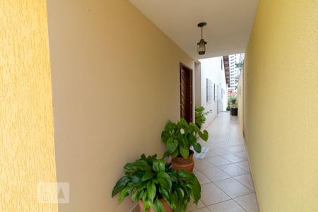 Casa para alugar com 380m², 4 quartos e 4 vagasEntrada da casa