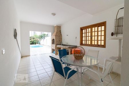 Casa para alugar com 380m², 4 quartos e 4 vagasÁrea da churrasqueira