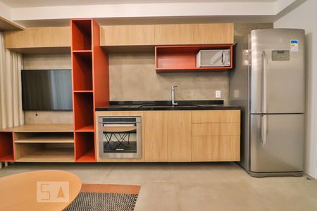 Studio para alugar com 52m², 1 quarto e 2 vagas Studio para alugar com 52m², 1 quarto e 2 vagasCozinha