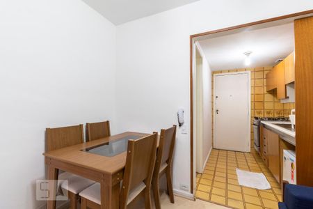Sala de kitnet/studio para alugar com 1 quarto, 30m² em Jardim Paulista, São Paulo