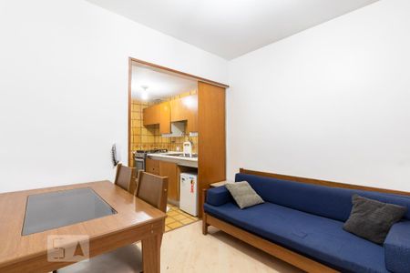 Sala de kitnet/studio para alugar com 1 quarto, 30m² em Jardim Paulista, São Paulo