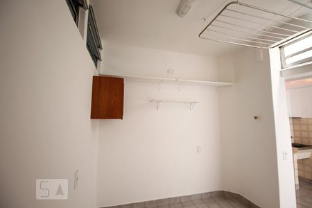 Apartamento para alugar com 100m², 3 quartos e 1 vaga Apartamento para alugar com 100m², 3 quartos e 1 vagaLavanderia