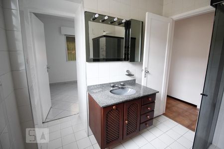 Apartamento para alugar com 100m², 3 quartos e 1 vaga Apartamento para alugar com 100m², 3 quartos e 1 vagaBanheiro