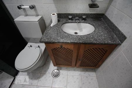Apartamento para alugar com 100m², 3 quartos e 1 vaga Apartamento para alugar com 100m², 3 quartos e 1 vagaBanheiro