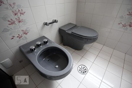 Apartamento para alugar com 100m², 3 quartos e 1 vaga Apartamento para alugar com 100m², 3 quartos e 1 vagaBanheiro