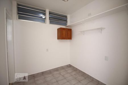 Apartamento para alugar com 100m², 3 quartos e 1 vaga Apartamento para alugar com 100m², 3 quartos e 1 vagaLavanderia