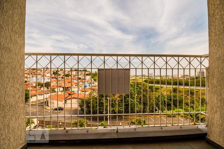 Sala de apartamento para alugar com 2 quartos, 70m² em Vila Nova Teixeira, Campinas