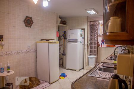 Apartamento à venda com 247m², 4 quartos e 3 vagasCozinha