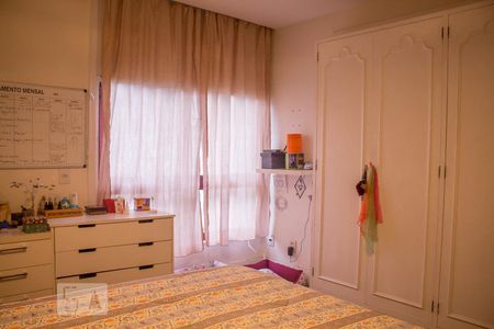 Apartamento à venda com 247m², 4 quartos e 3 vagasSuíte