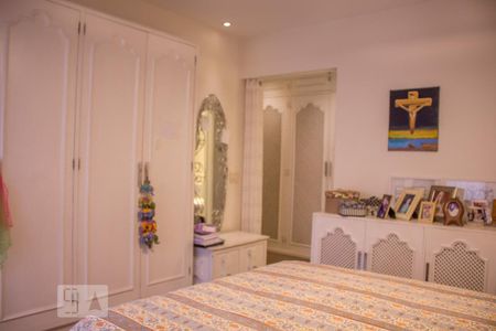 Apartamento à venda com 247m², 4 quartos e 3 vagasSuíte