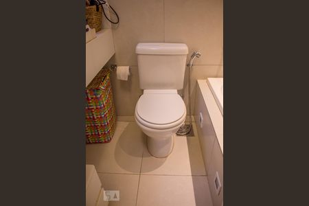 Apartamento à venda com 247m², 4 quartos e 3 vagasBanheiro da Suíte