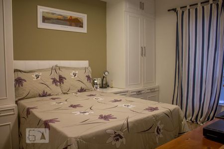 Apartamento à venda com 247m², 4 quartos e 3 vagasQuarto 1