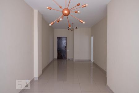 Apartamento para alugar com 90m², 3 quartos e 1 vagaSala
