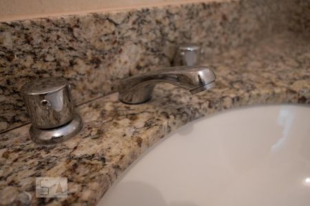 Apartamento para alugar com 90m², 3 quartos e 1 vagaBanheiro - Torneira